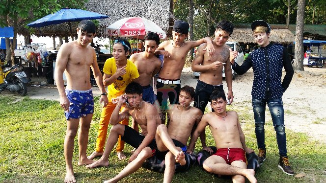 Adams Apple Club Boys day Huay Ting Tao lake