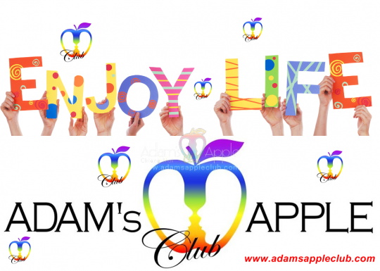 Keep smiling Adams Apple Club Chiang Mai
